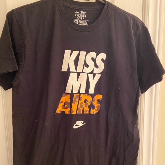 Kiss my airs Nike women’s t-shirt - Picture 2 of 2